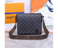 Louis Vuitton men Bag LV best quality
