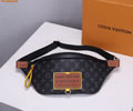 Louis Vuitton Discovery Waist pack LV