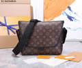 Louis Vuitton Magnetic Mens bag Best quality 1:1