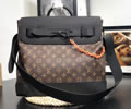 Louis Vuitton STEAMER S size men Bag LV 