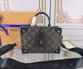 Louis Vuitton Women Bag