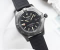 Breitling Avenger Mens Watch 44x13mm