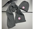 CANADA GOOSE Scarves and Cap Set