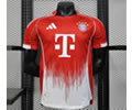 Player version 25-26 Bayern red soccer jersey