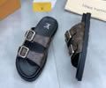 LOUIS VUITTON Men Slippers best quality