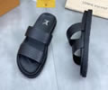 LOUIS VUITTON Men Slippers best quality