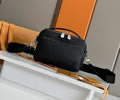 Louis Vuitton District bag top quality