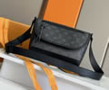 Louis Vuitton Ulse bag top quality