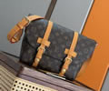 Louis Vuitton Christopher bag top quality